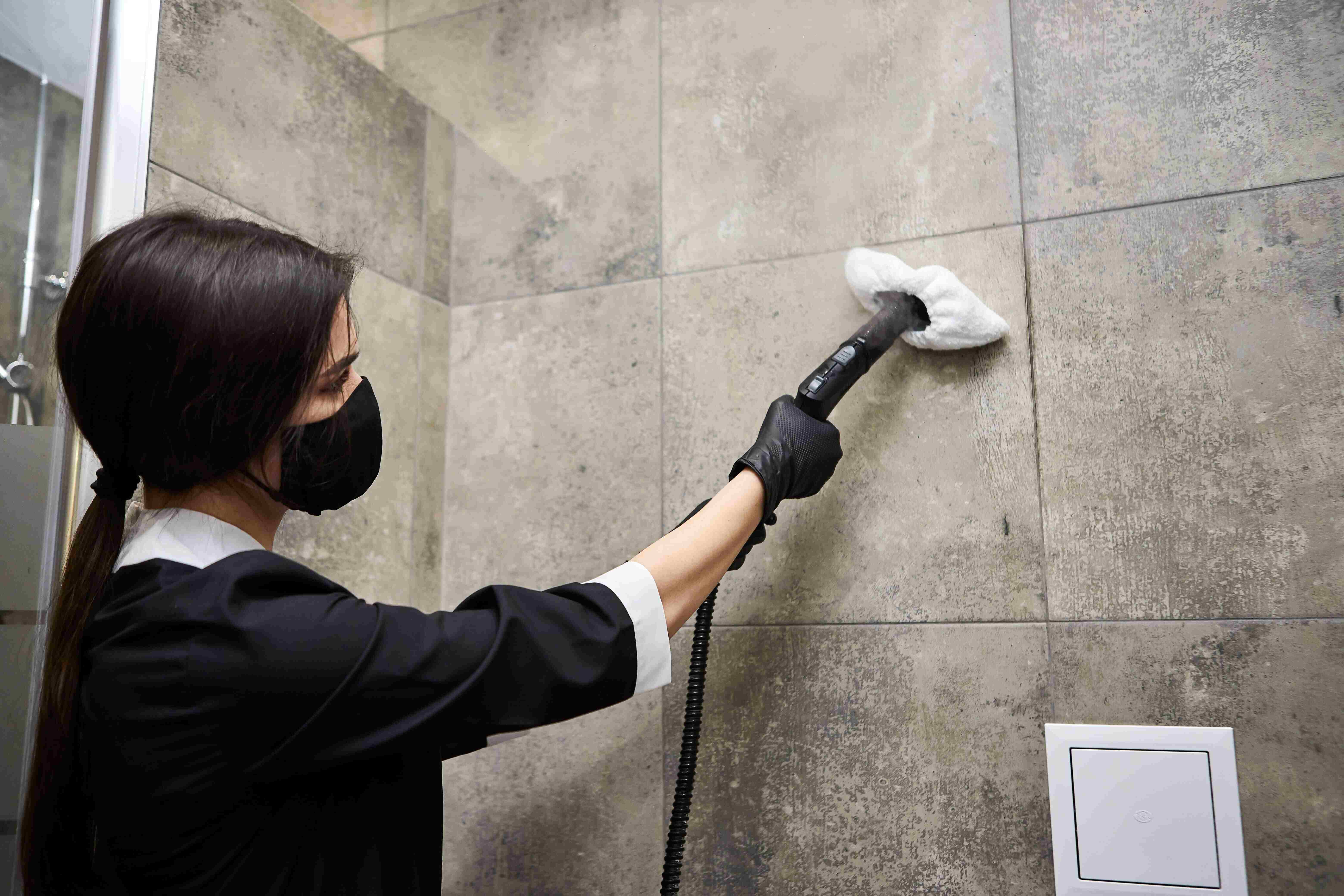 From Dusty to Dazzling: You�re Ultimate Wall Cleaning Guide