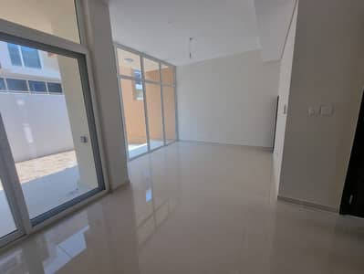 Modern 3BHK unfurnished apartment with clear floors and a welcoming layout, showing the result of deep home cleaning in Dubai.